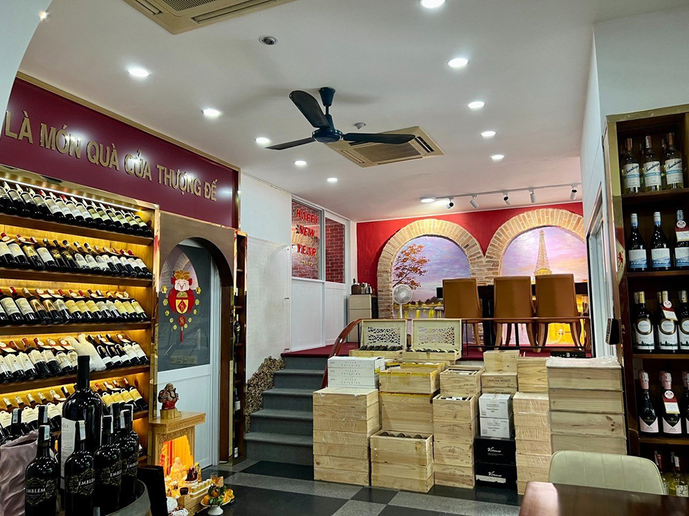 hầm rượu vang quận tân bình